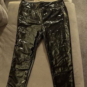 New York and Company Women’s Black faux Patent Leather slim fit pants